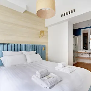 Pick A Flat's In Parc Monceau - Rue De Naples Appartement